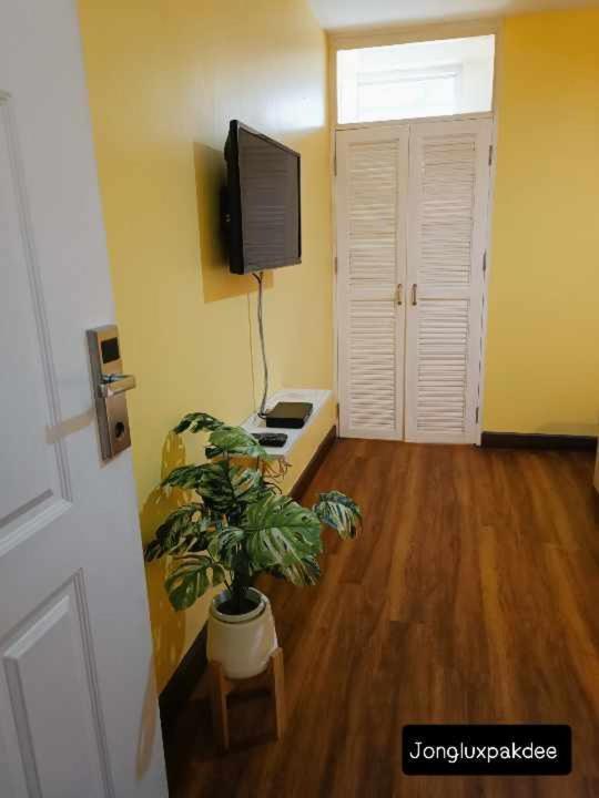 Jong Lux Pak Dee Bed & Breakfast Uttaradit Dış mekan fotoğraf