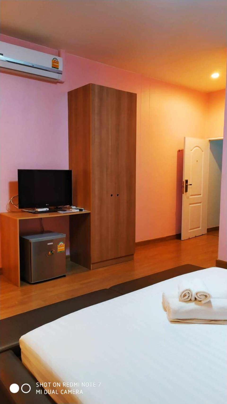 Jong Lux Pak Dee Bed & Breakfast Uttaradit Dış mekan fotoğraf