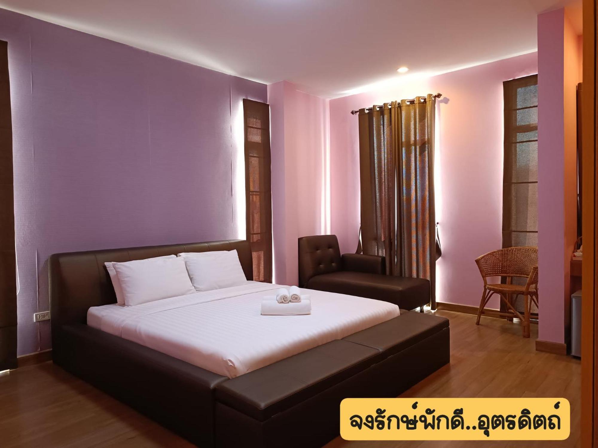 Jong Lux Pak Dee Bed & Breakfast Uttaradit Dış mekan fotoğraf