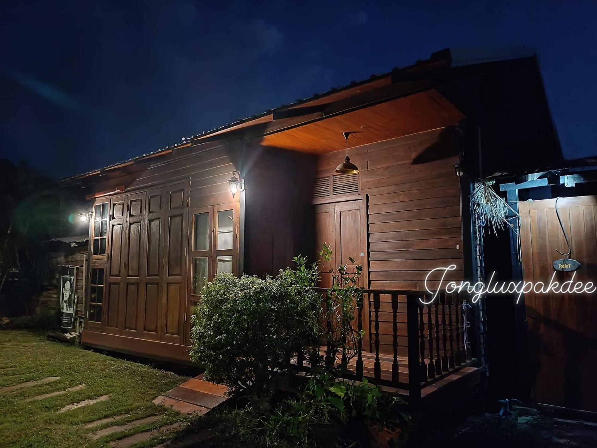 Jong Lux Pak Dee Bed & Breakfast Uttaradit Dış mekan fotoğraf